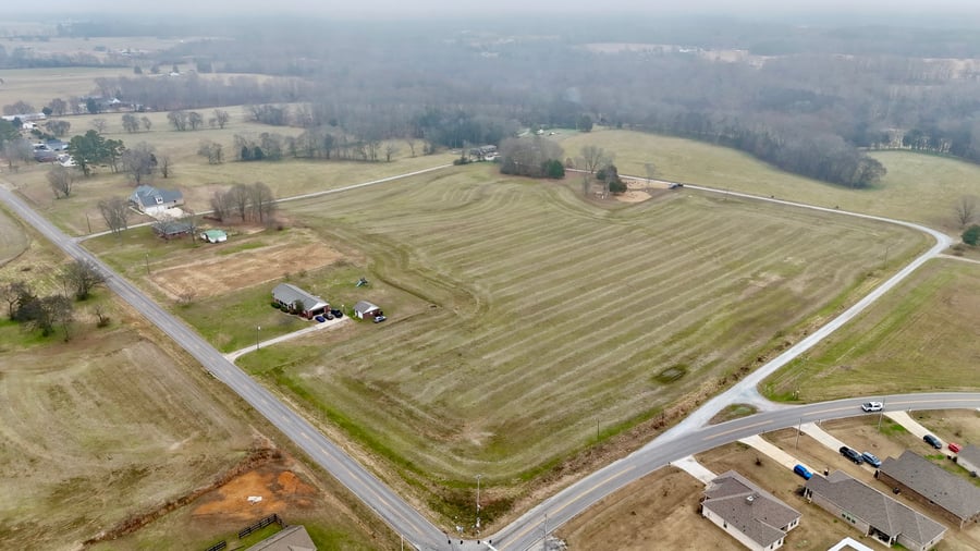 ACREAGE!  East Limestone Road
