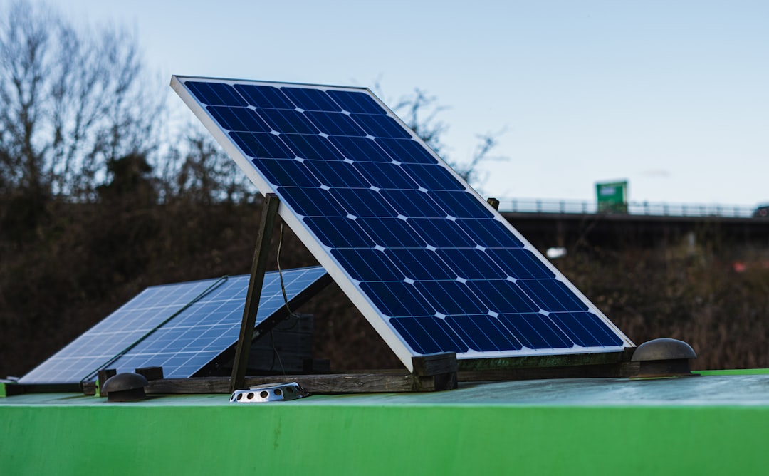Solar Panel Maintenance Near Me: How to Find Qualified Local Service