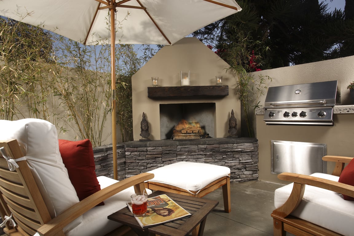 backyard landscaping patio