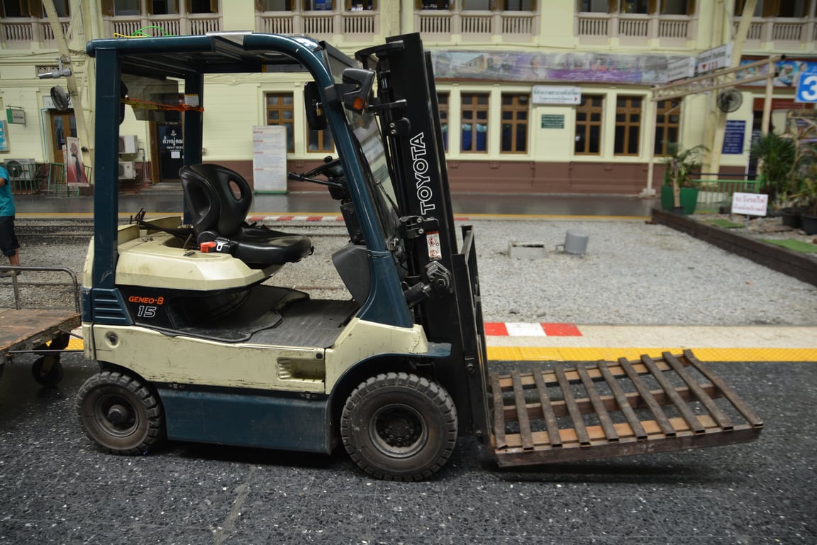 warehouse pallet storage