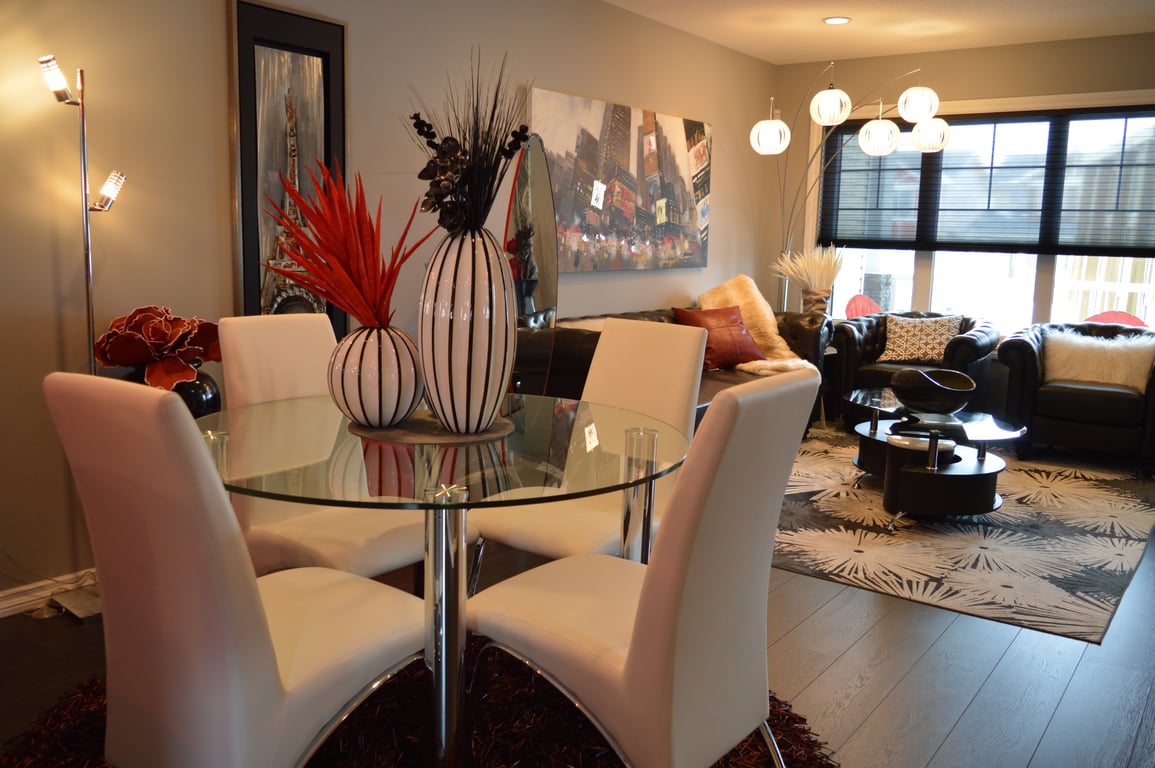 senior living dining room