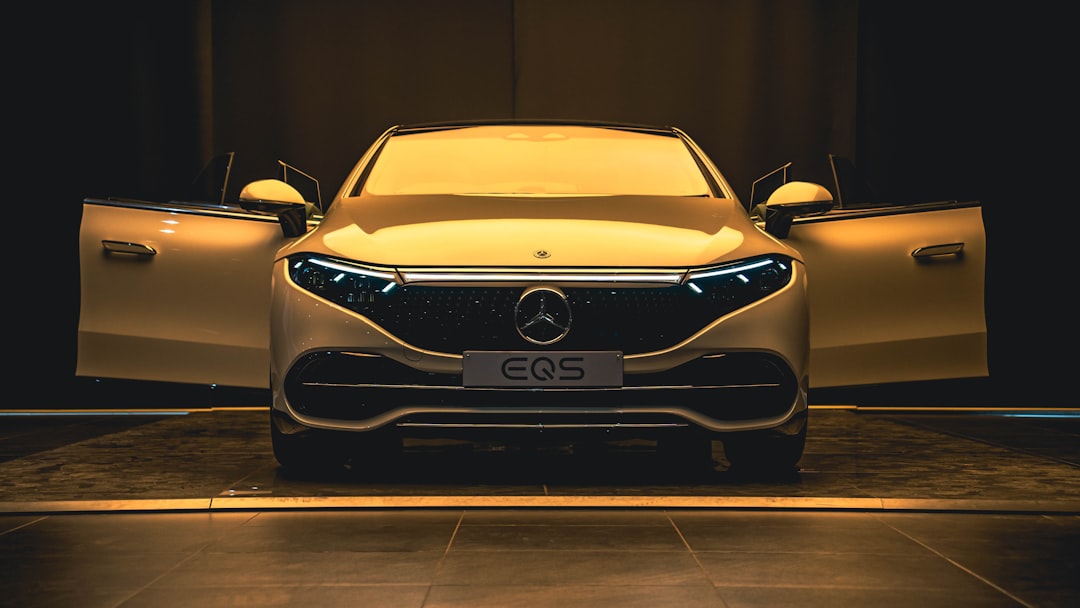 Mercedes-Benz EQS SUV: Is This Luxury Electric SUV Worth the Premium?