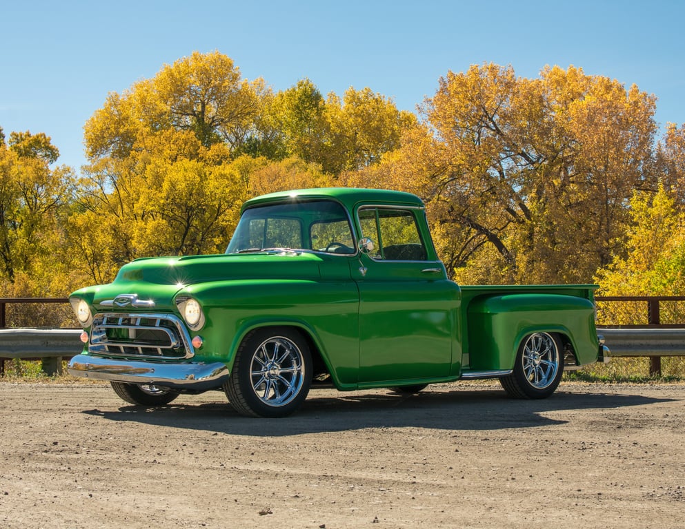 pickup truck towing boat trailer