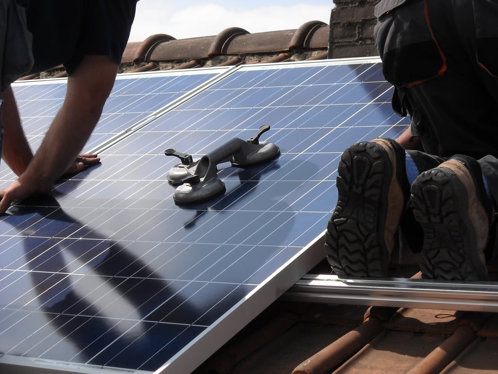 residential rooftop solar panels