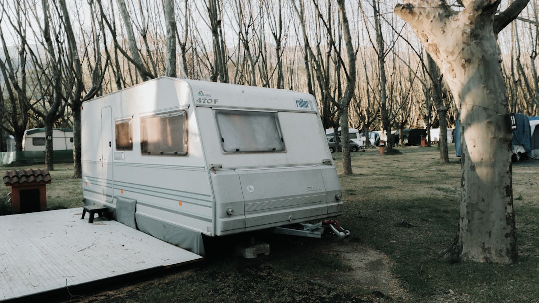 Camper Trailer Towing: Match Weight, Hitch, and Tow Vehicle Before You Buy