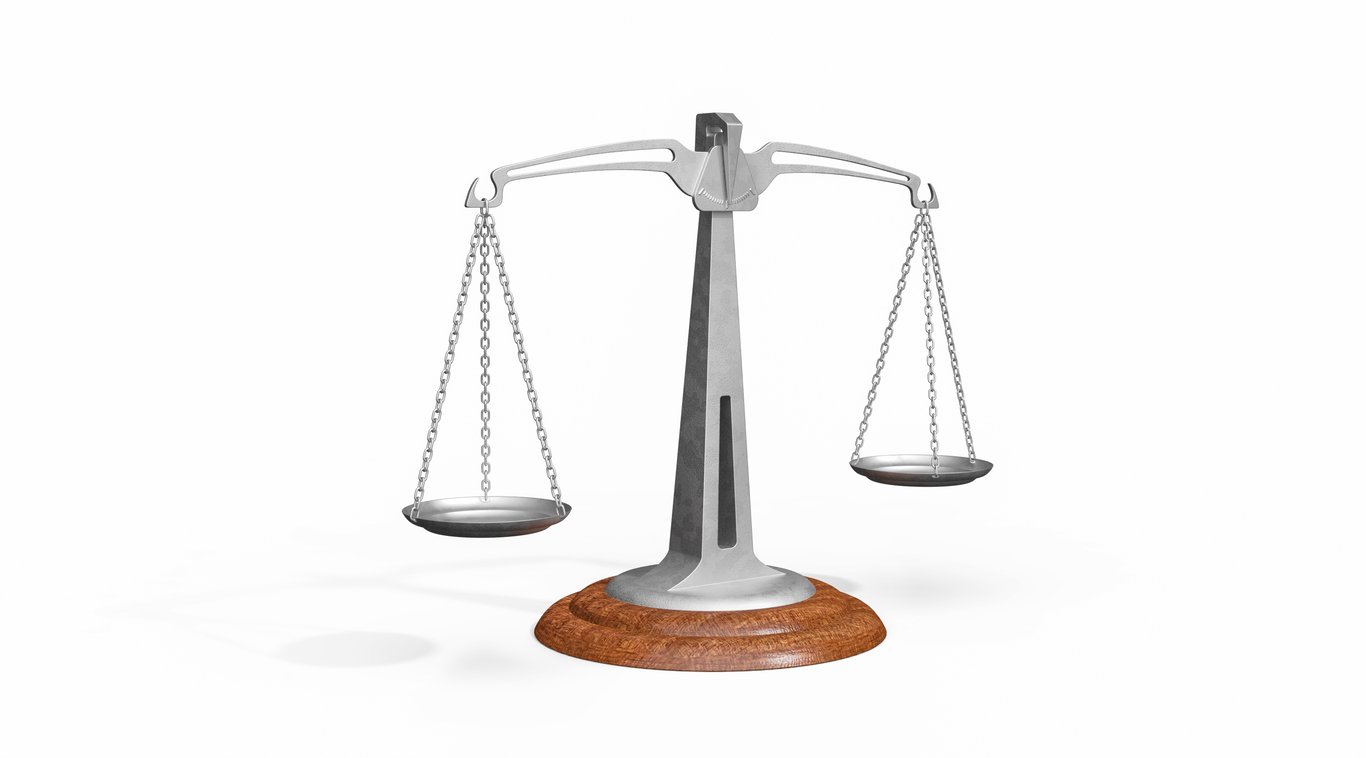 Equal-i-zer weight distribution hitch