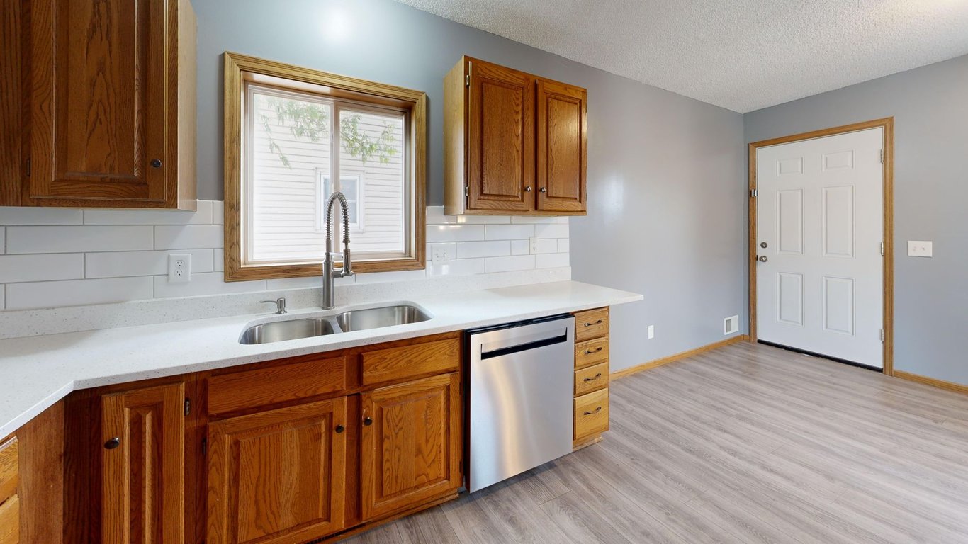 Kitchen and Bathroom Remodeling: Plan the Details Before Choosing Finishes
