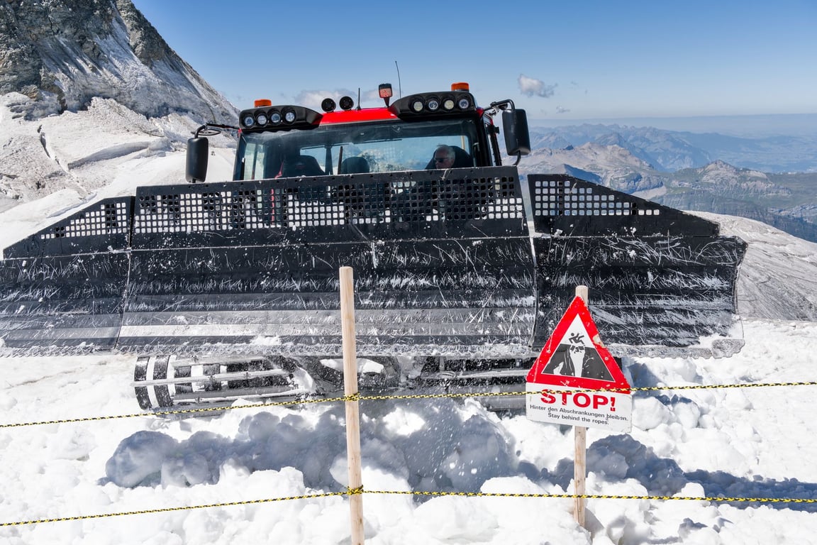 Compact Dozer Buying Guide: Match Blade Power to Tight-Access Jobsites