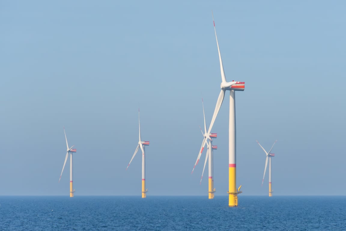 offshore center console fishing boat