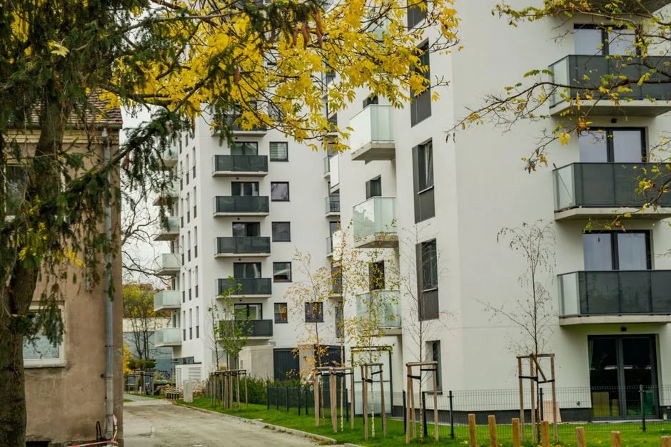 Image describing How to Profit Fast in Multifamily Housing Investment 2026?