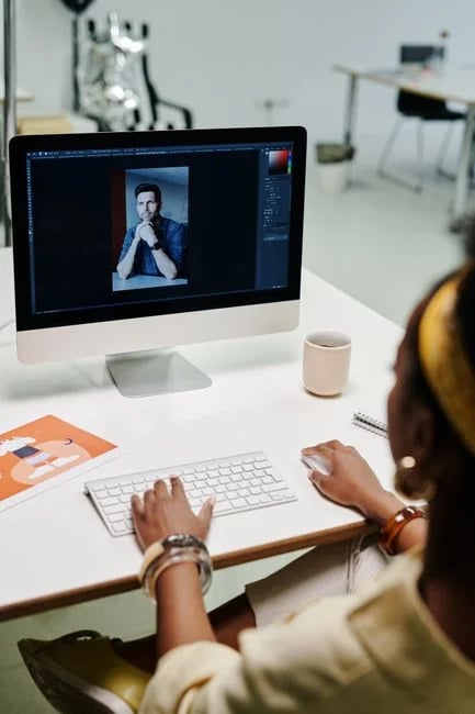 Image describing How to Hire a Graphic Designer Fast 7 Proven Tips (2026)