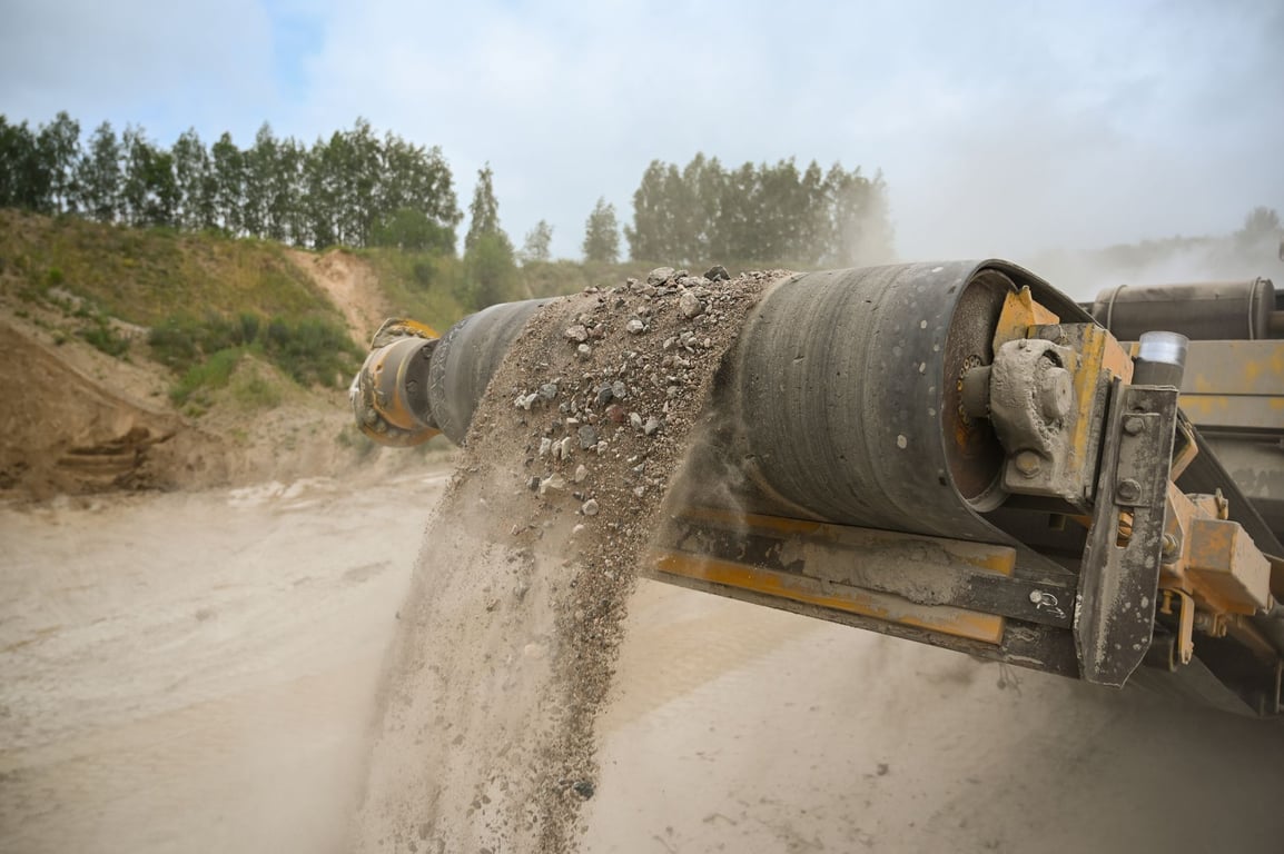 Earthmoving Companies: How to Evaluate Equipment, Costs, and Fleet Capability