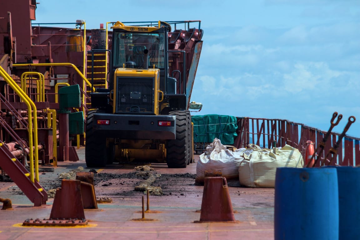 Compact Wheel Loader Buying Guide: Match Capacity, Costs, and Jobsite Needs