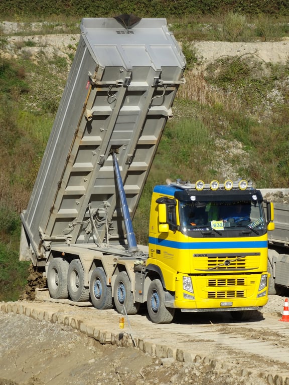 construction dump truck maintenance