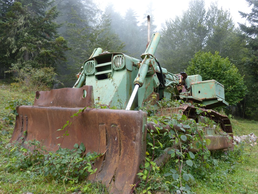 Caterpillar excavator maintenance inspection
