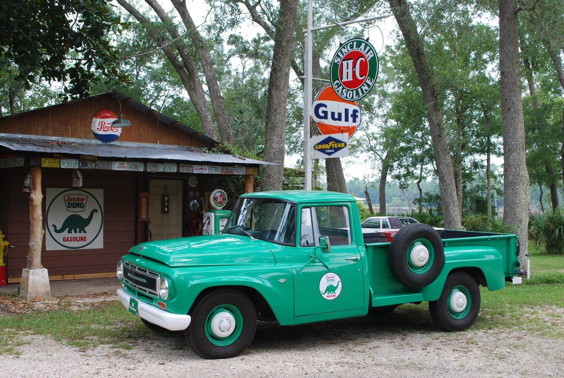 pickup truck towing boat trailer