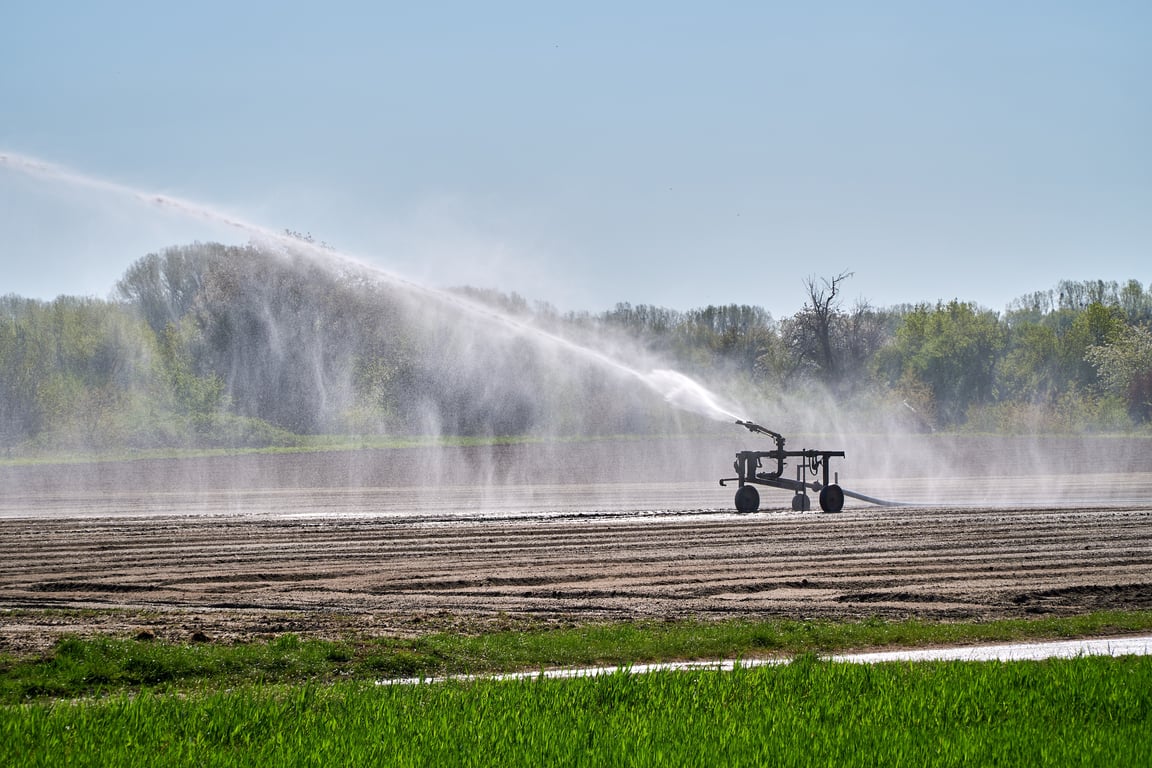 lawn irrigation sprinkler