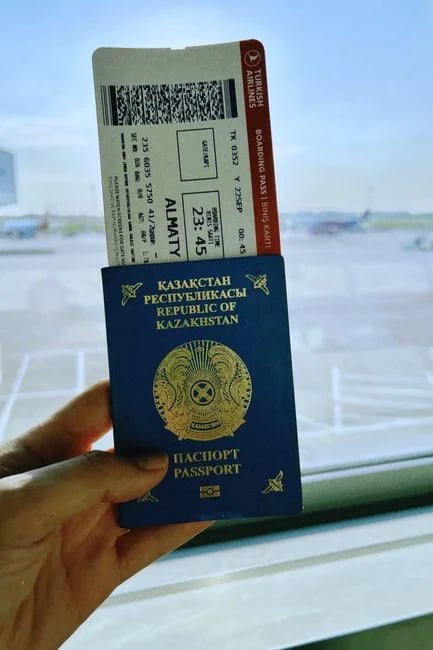 Image describing How to Get Cheap Airline Tickets Fast in 2026?