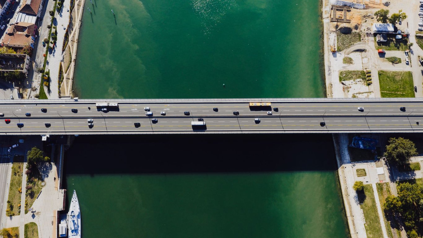 Bridge Laws for 53-Foot Trailers by State: What Truckers Need to Know