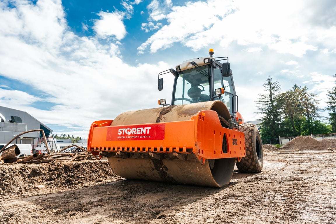 Caterpillar Earth Moving Machines: Choosing the Right Equipment for Jobsite Demands