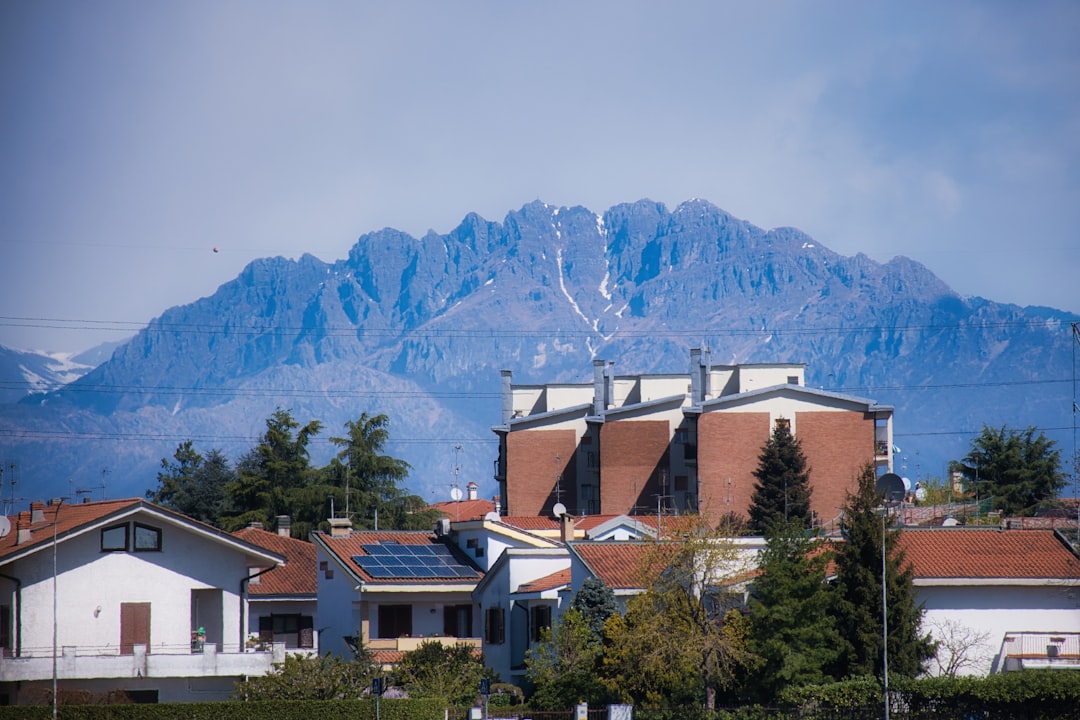 residential rooftop solar panels