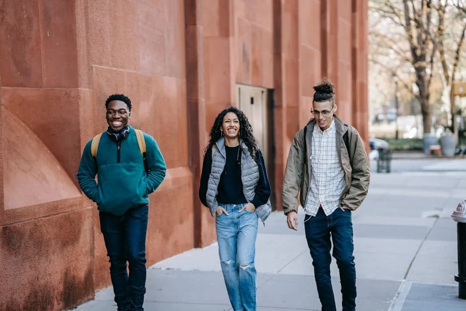Image describing 10 Best Student Loans for College in 2025!