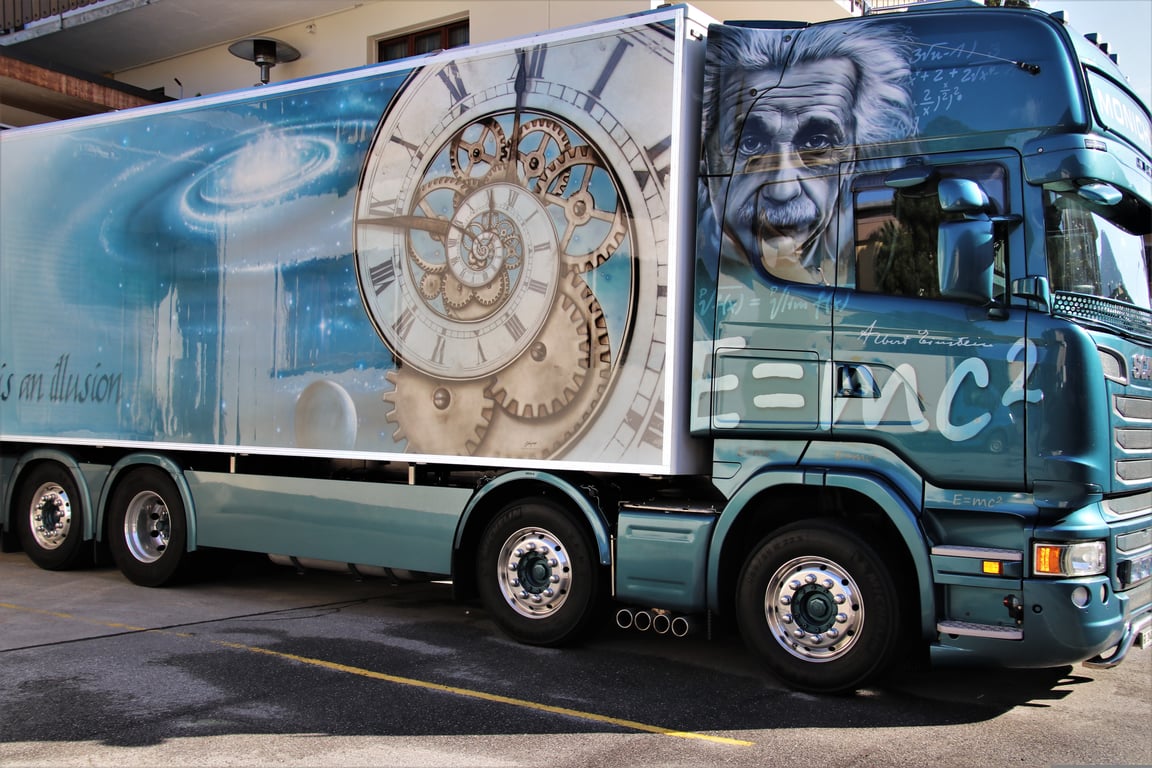 Ram heavy-duty truck towing trailer