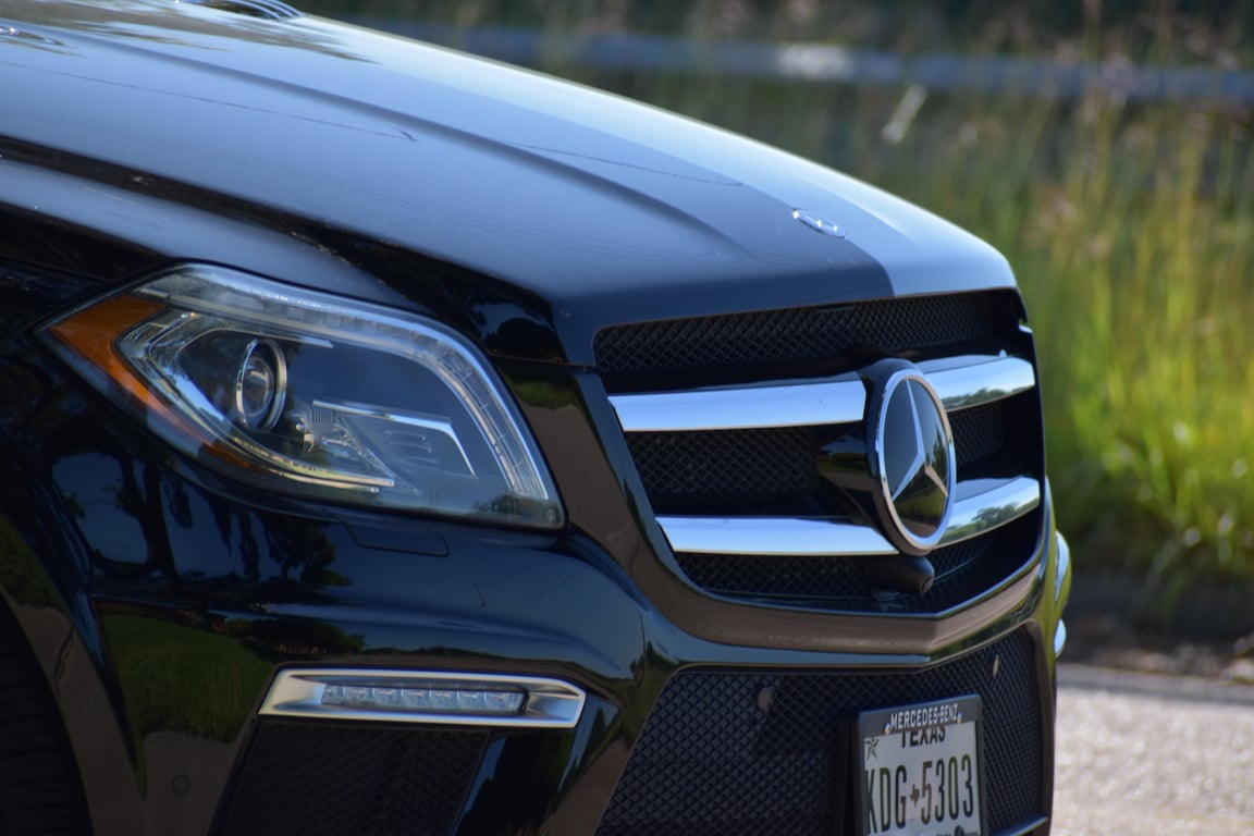new SUV dealership lot