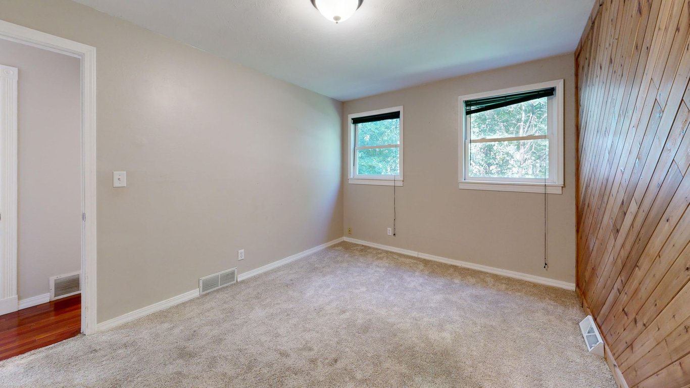 Carpet Removal: When It’s Worth Hiring a Professional