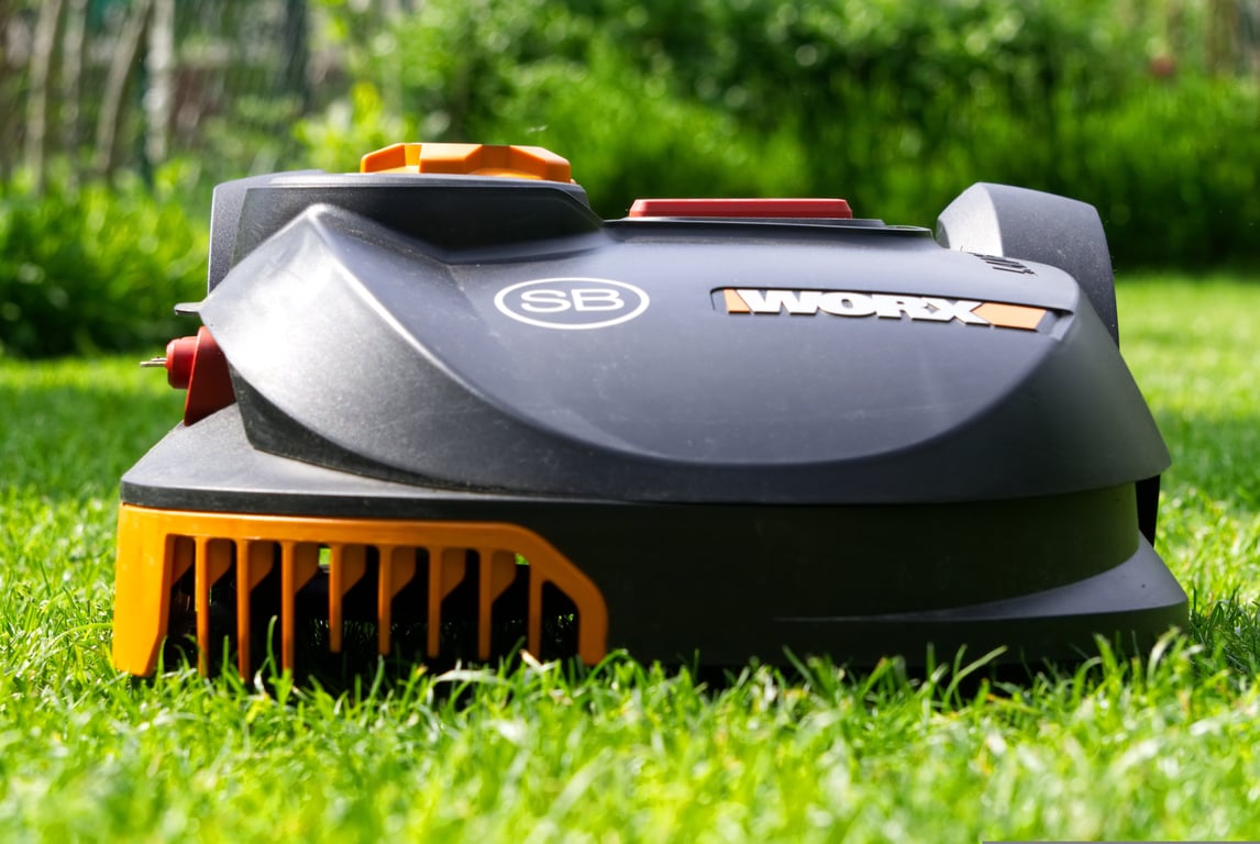 lawn mowing service