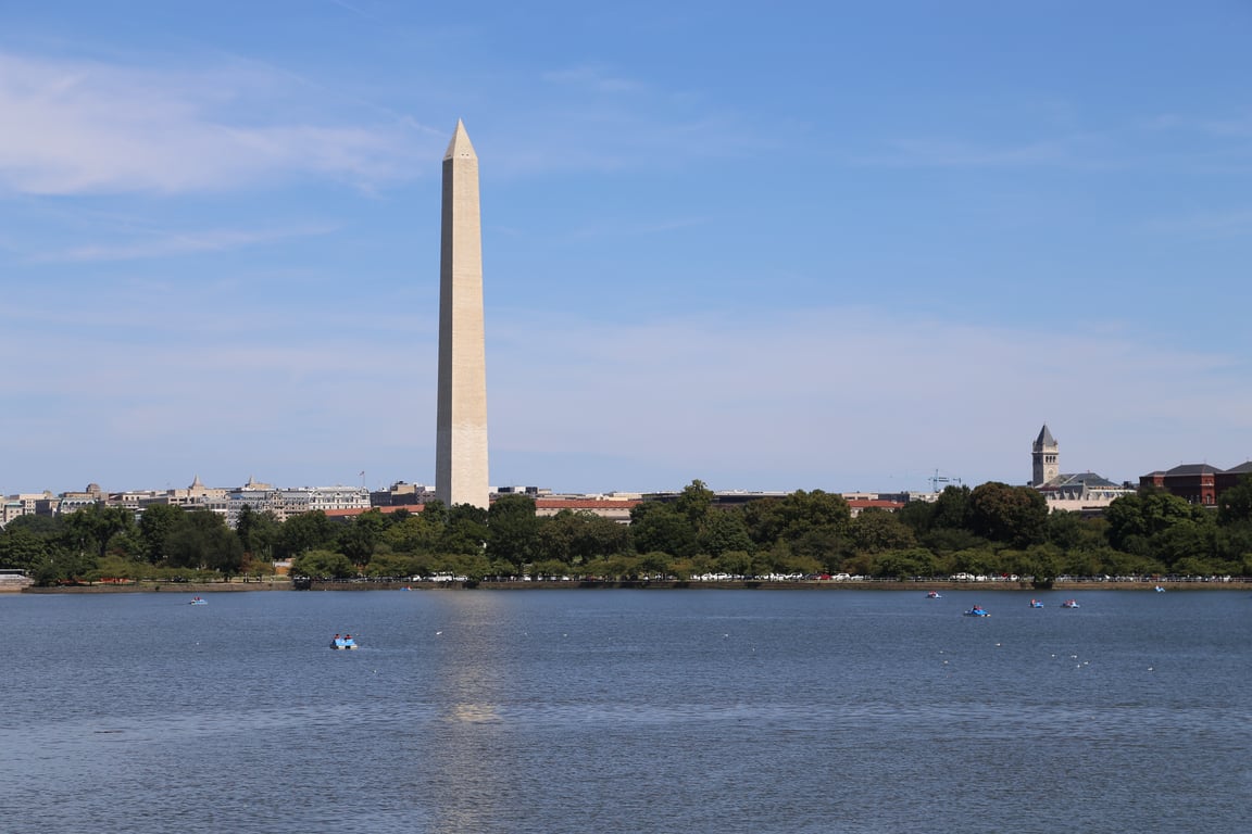 DC fast charging station