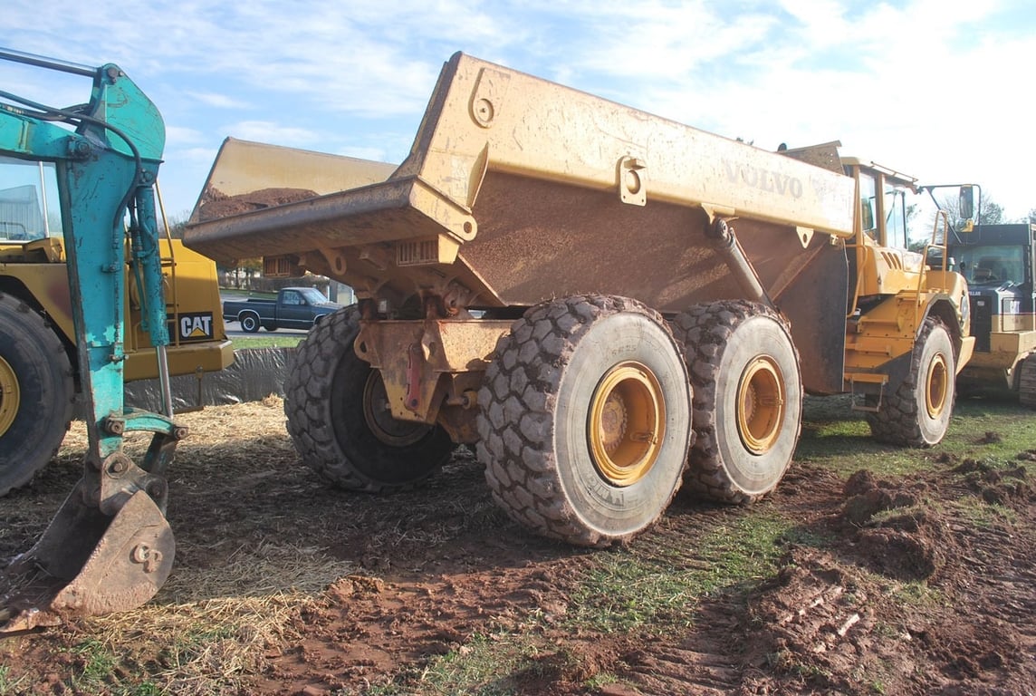 tow truck loading vehicle