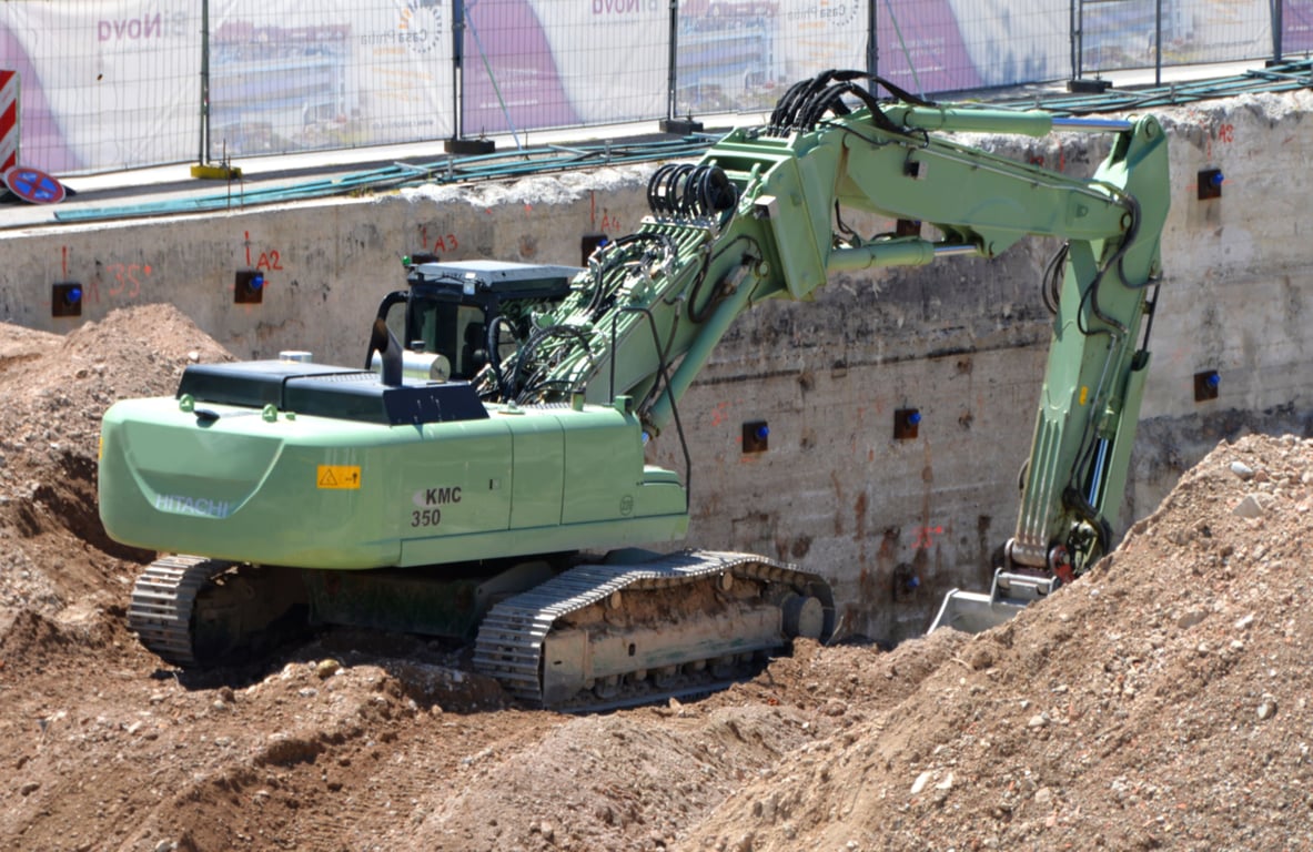 excavator technician repair