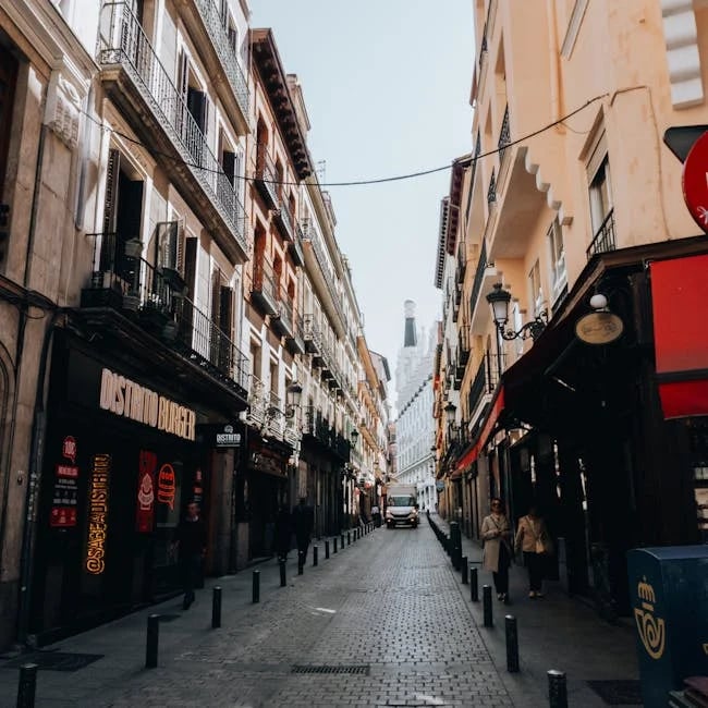 Image describing Capital One vs Discover Which Is Best in 2025?