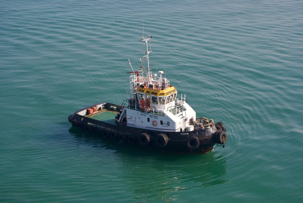 marine tow boat