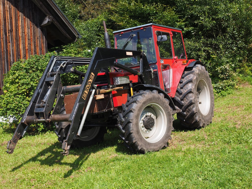 compact tractor backhoe loader