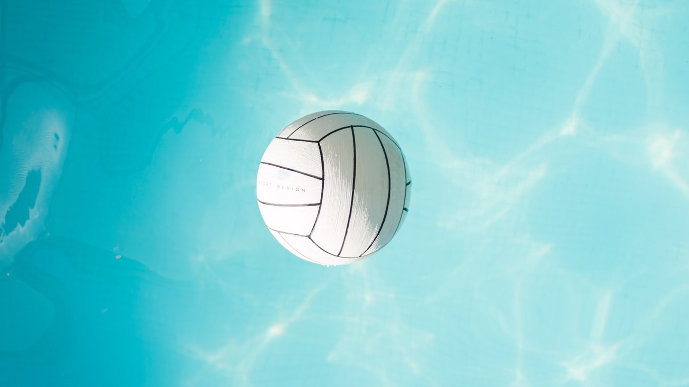 How to Choose the Right Pool Cleaning Service Near Me