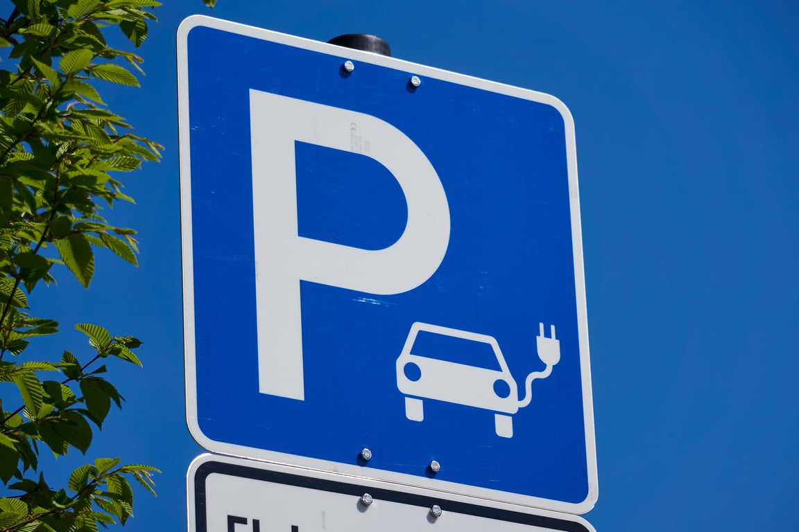 electric vehicle charging station