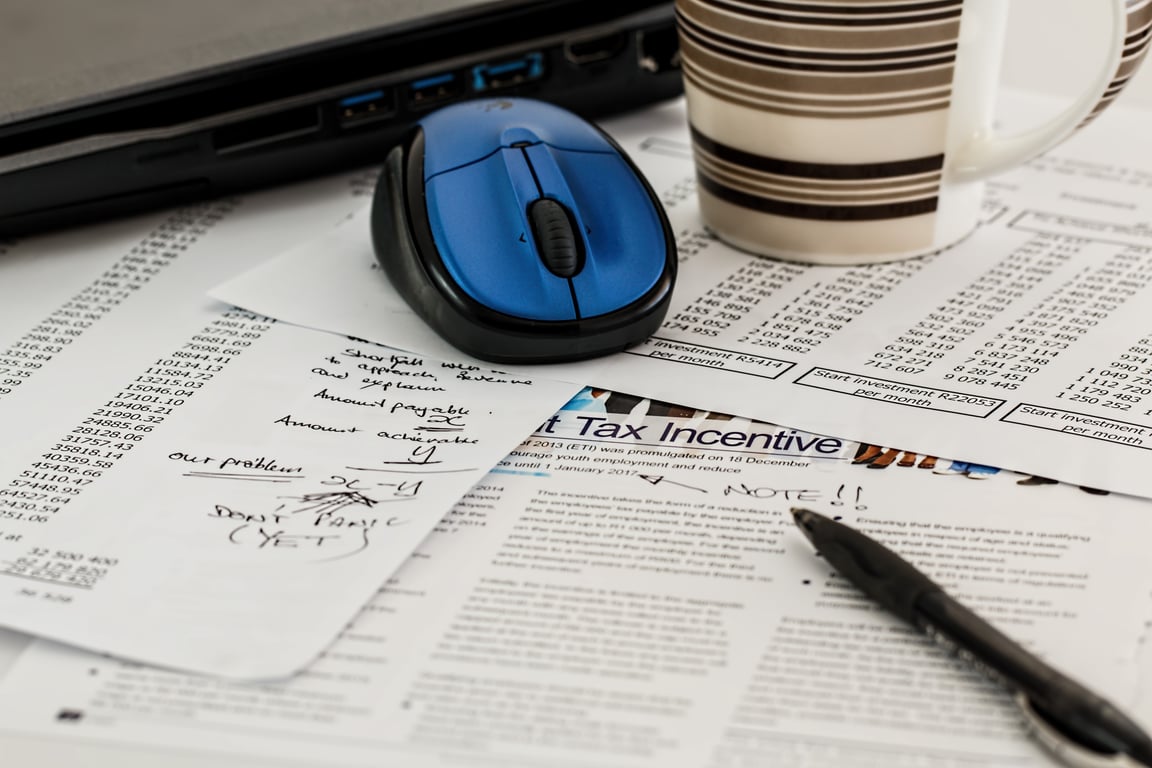 car dealership finance paperwork