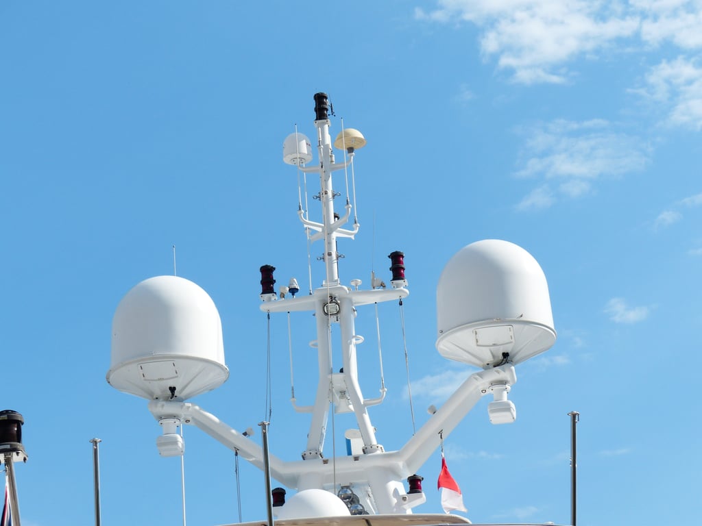 boat helm radar display