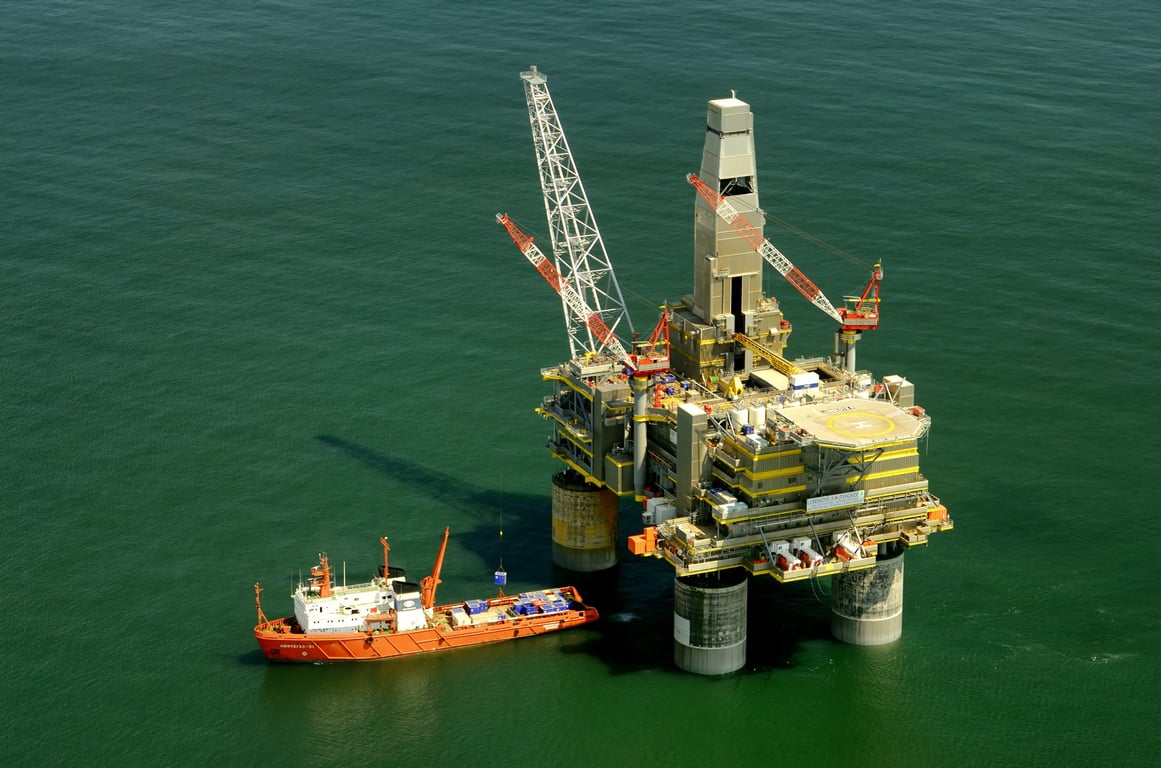 offshore charter boat
