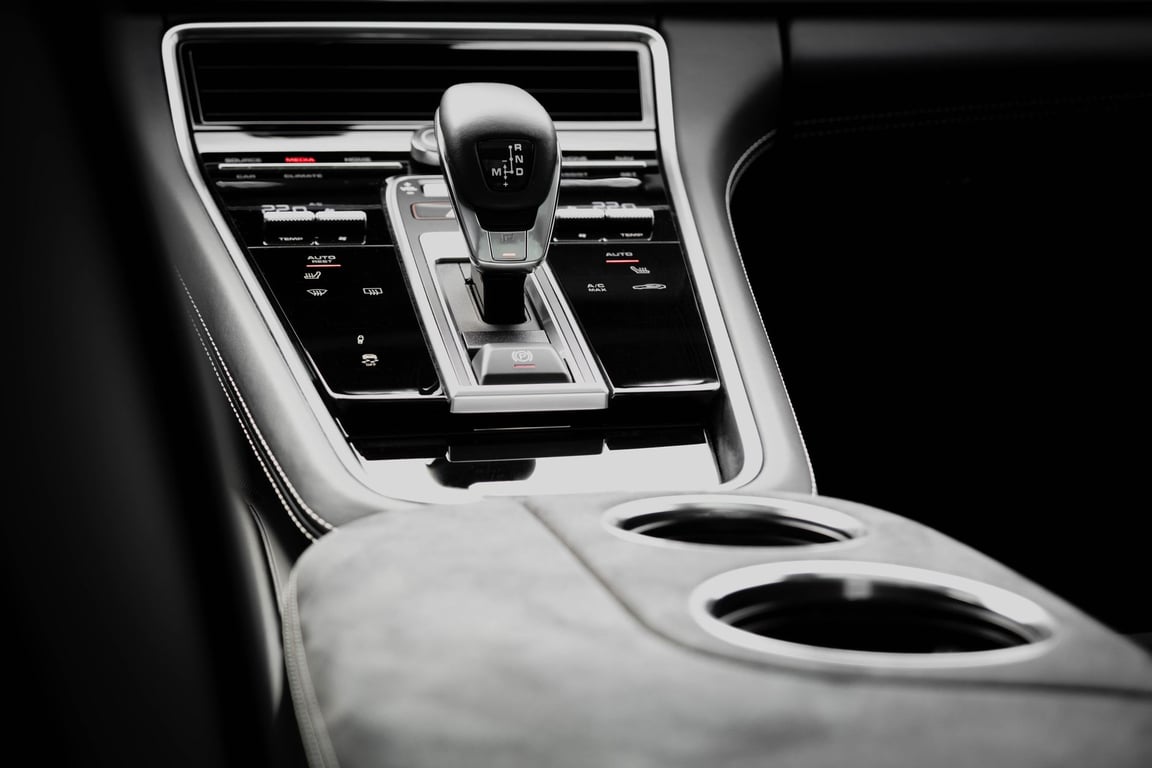 Luxury EV Cars: How to Compare Comfort, Range, Charging, and Ownership Costs