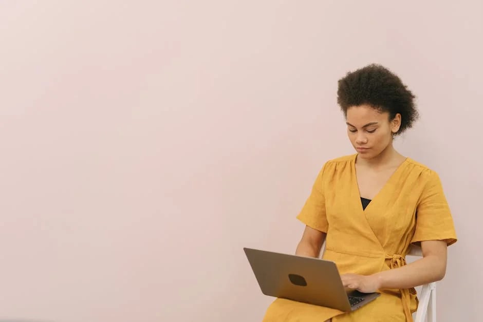 Image describing Top 7 Invoicing Tools for Small Business Success in 2025