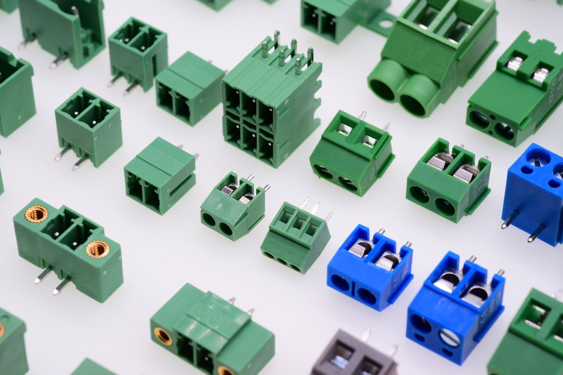 seven-way trailer connector