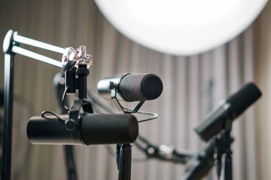 Image describing How to Pick the Best Mic + Boom Arm in 2026 (Fast)