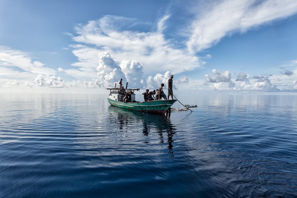 boat fish finder display