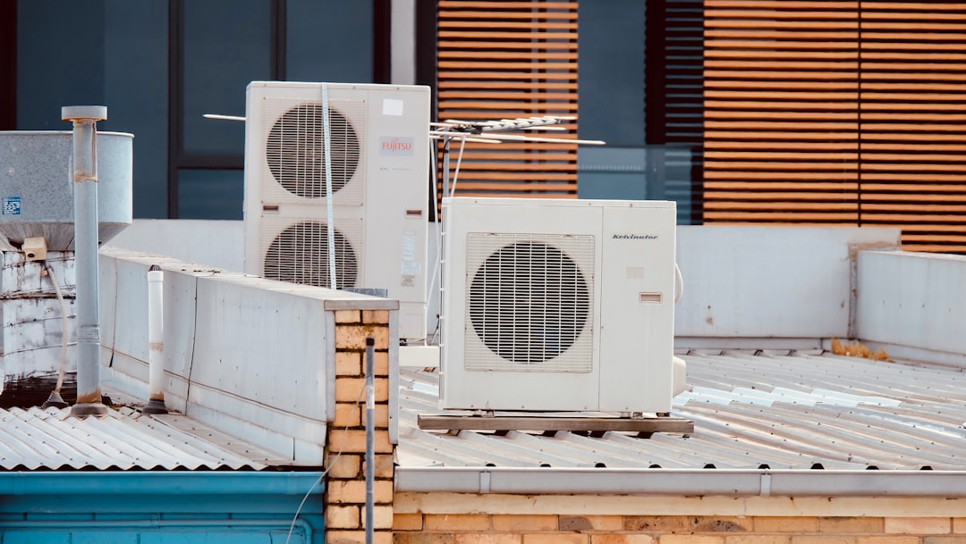 Emergency Air Conditioner Repair: What Homeowners Should Do First