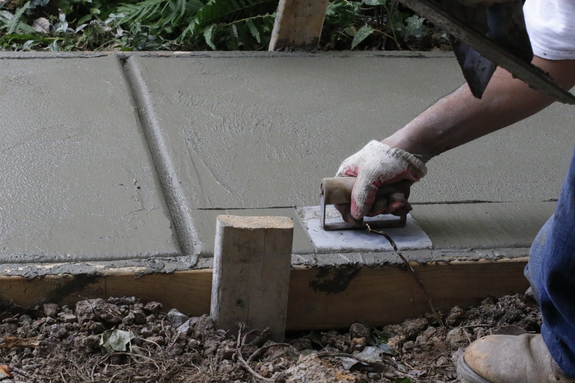 concrete pool construction