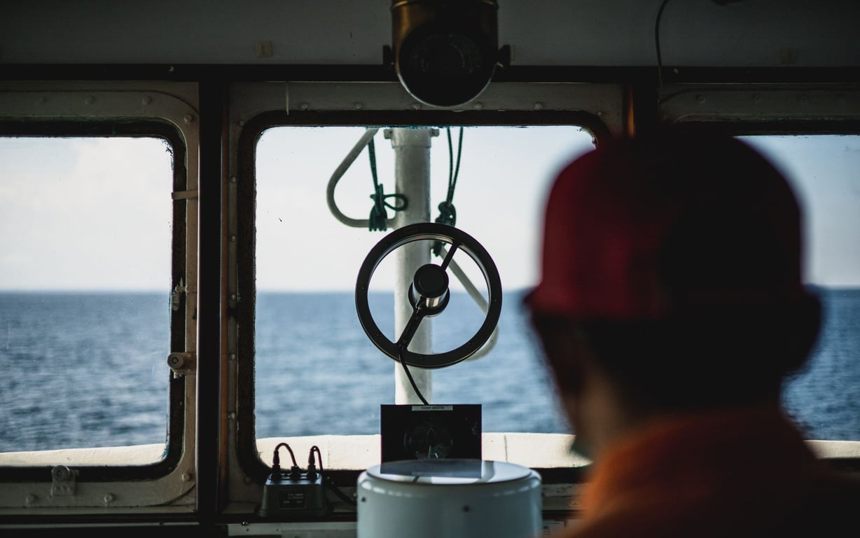 Marine GPS Plotter Buying Guide: Choose Navigation Features That Matter