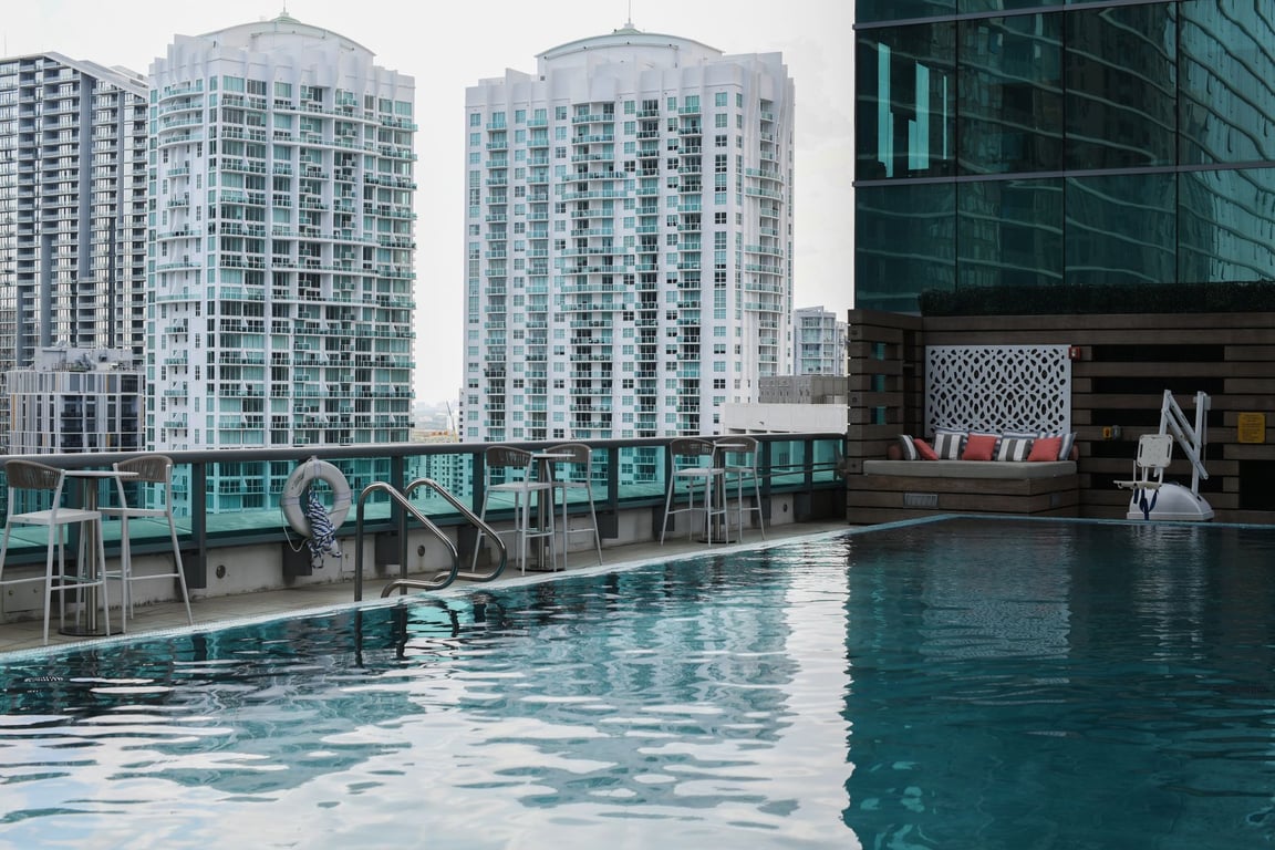 Swimming Pool Contractors Near Me: How to Compare Local Builders Before You Hire
